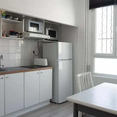 Hostnfly - Beautiful Studio Near The Montmartre Cemetery Lejlighed