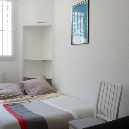 Hostnfly - Beautiful Studio Near The Montmartre Cemetery Lejlighed Paris