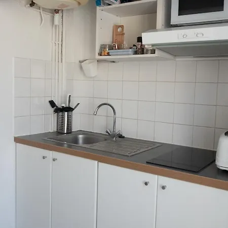 Hostnfly - Beautiful Studio Near The Montmartre Cemetery *